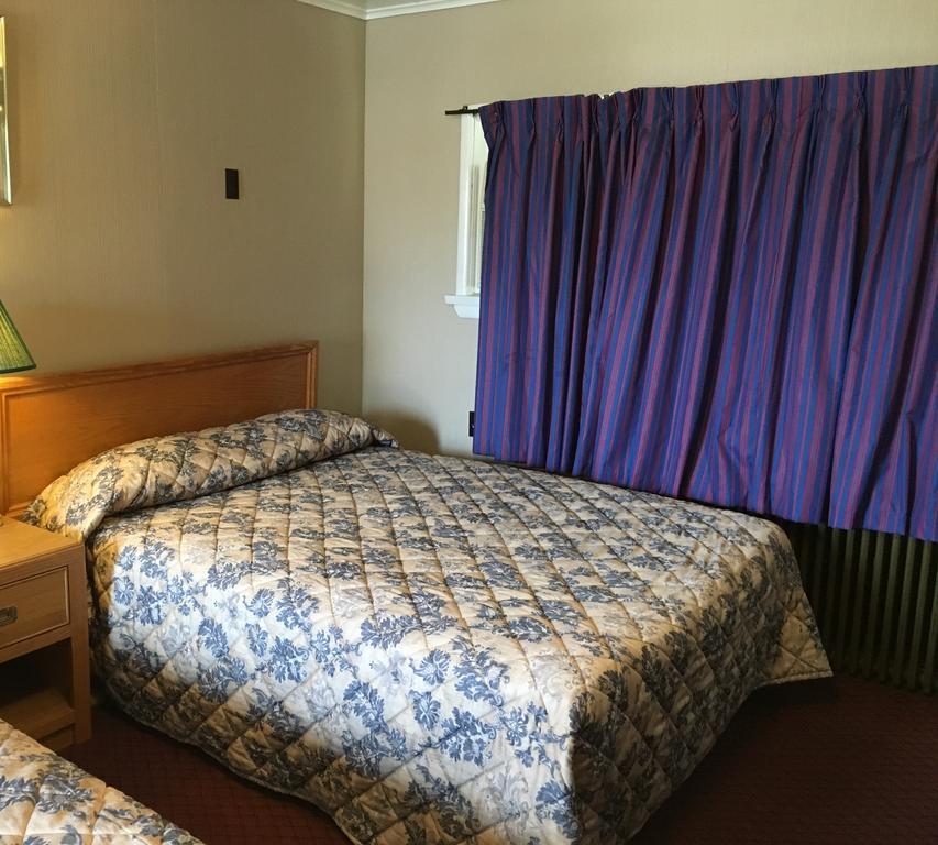Shamrock Motel มิดแลนด์ ภายนอก รูปภาพ