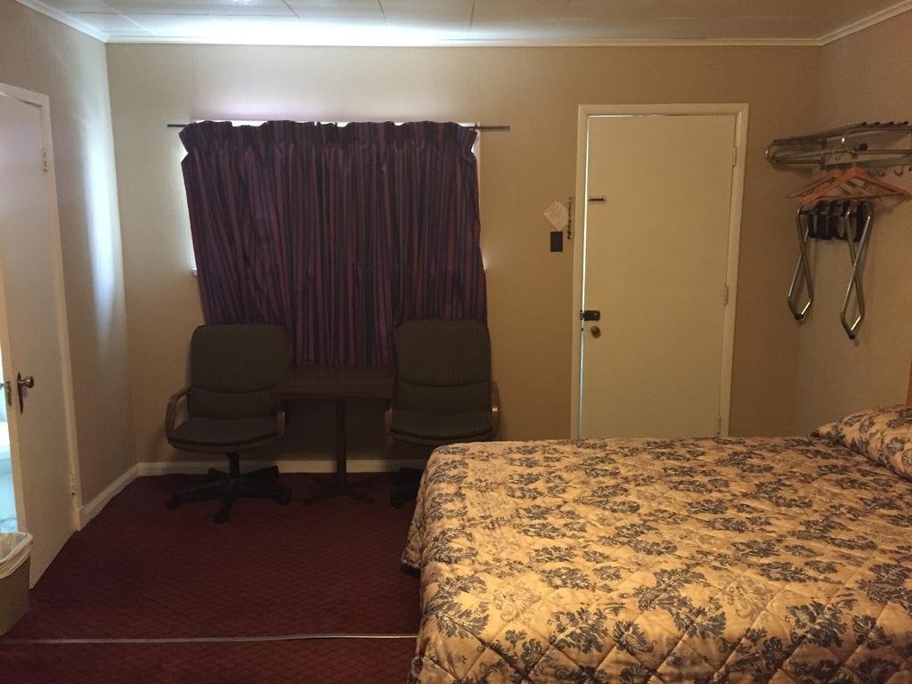 Shamrock Motel มิดแลนด์ ภายนอก รูปภาพ