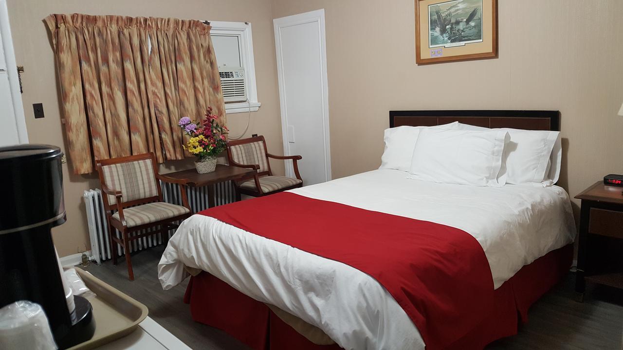 Shamrock Motel มิดแลนด์ ภายนอก รูปภาพ