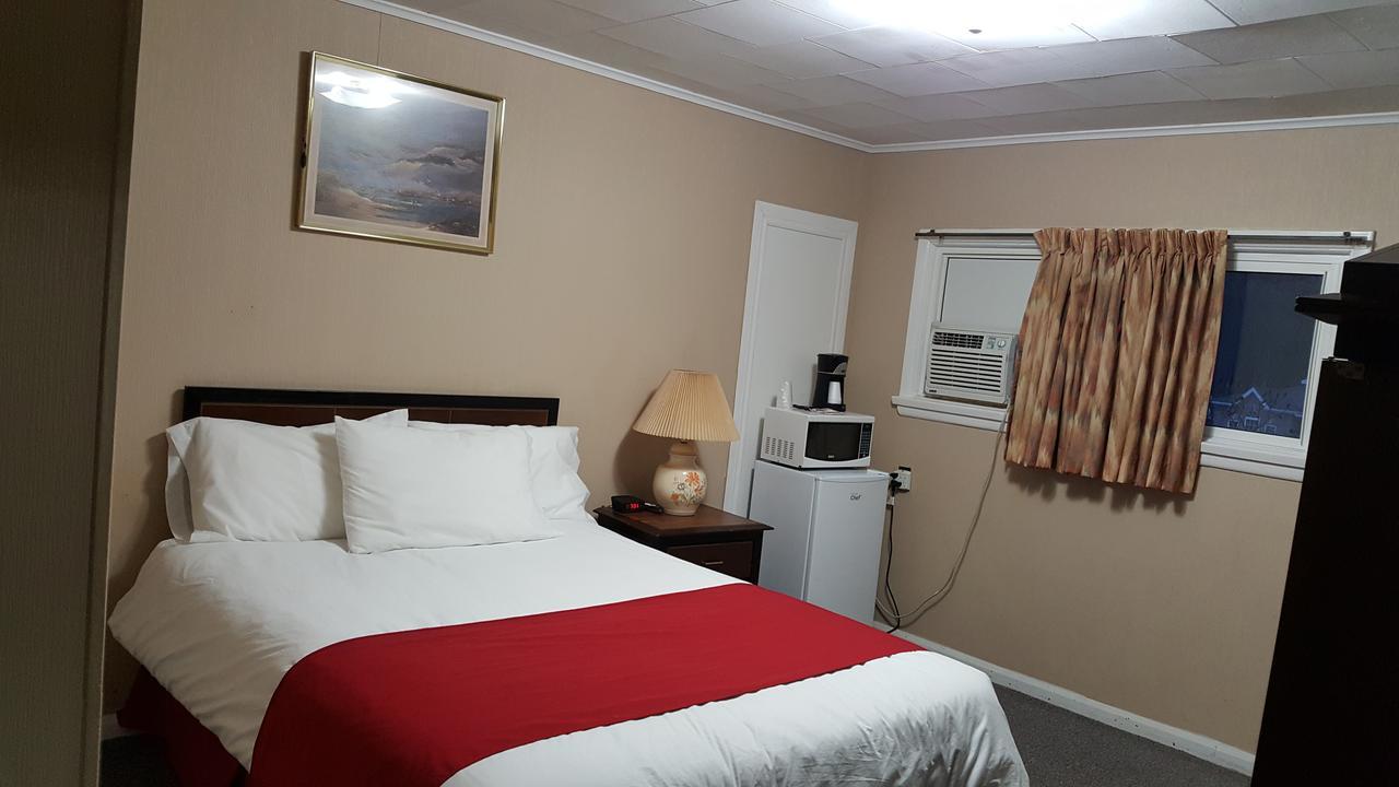 Shamrock Motel มิดแลนด์ ภายนอก รูปภาพ