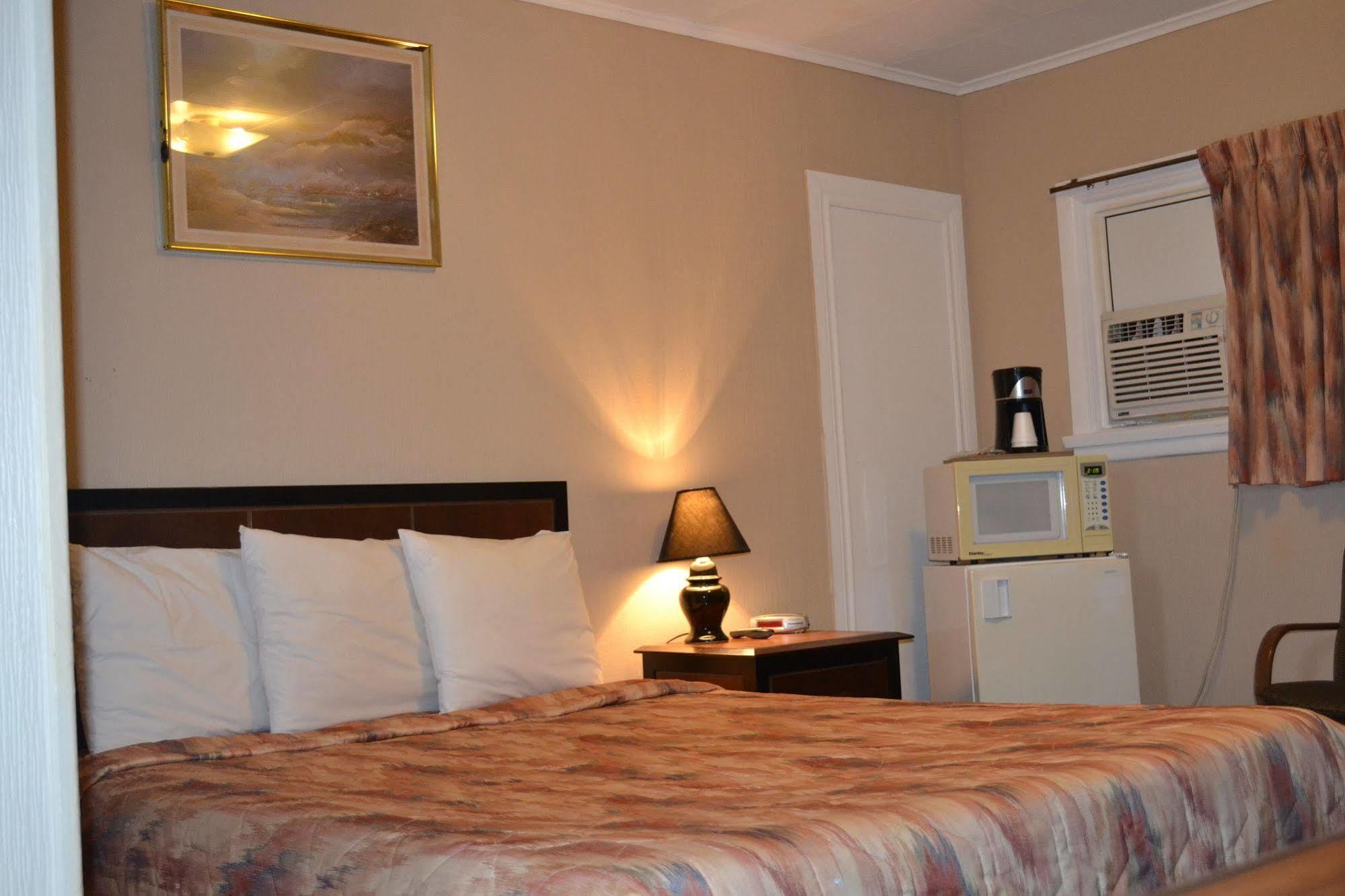 Shamrock Motel มิดแลนด์ ภายนอก รูปภาพ